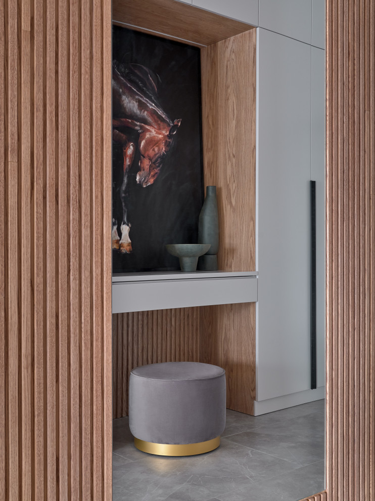 Монохром с деревянными акцентами.Дизайн Анастасия Волчкова.Публикация Elle Decor