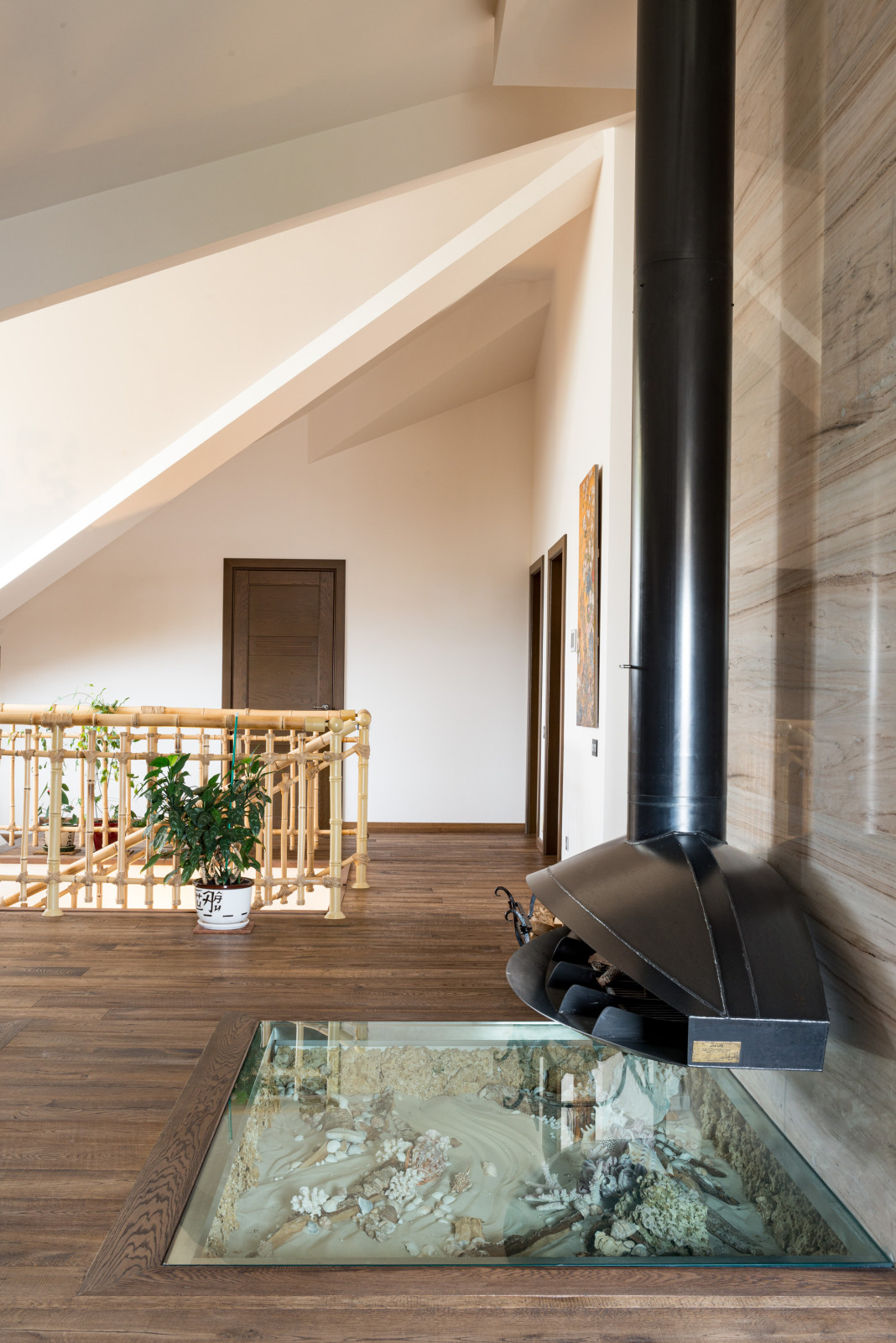 ДОМ с секретом