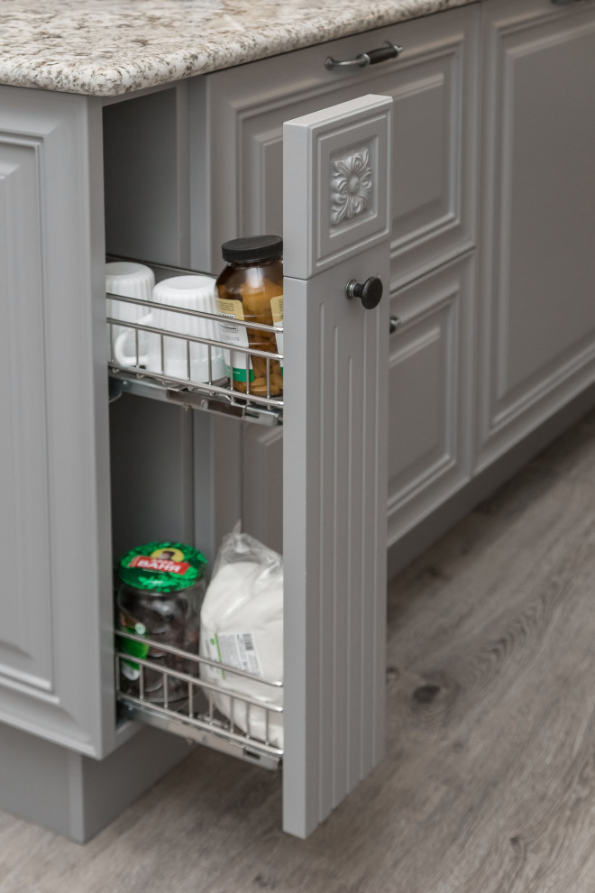 Классическая кухня для старого фонда Санкт-Петербурга