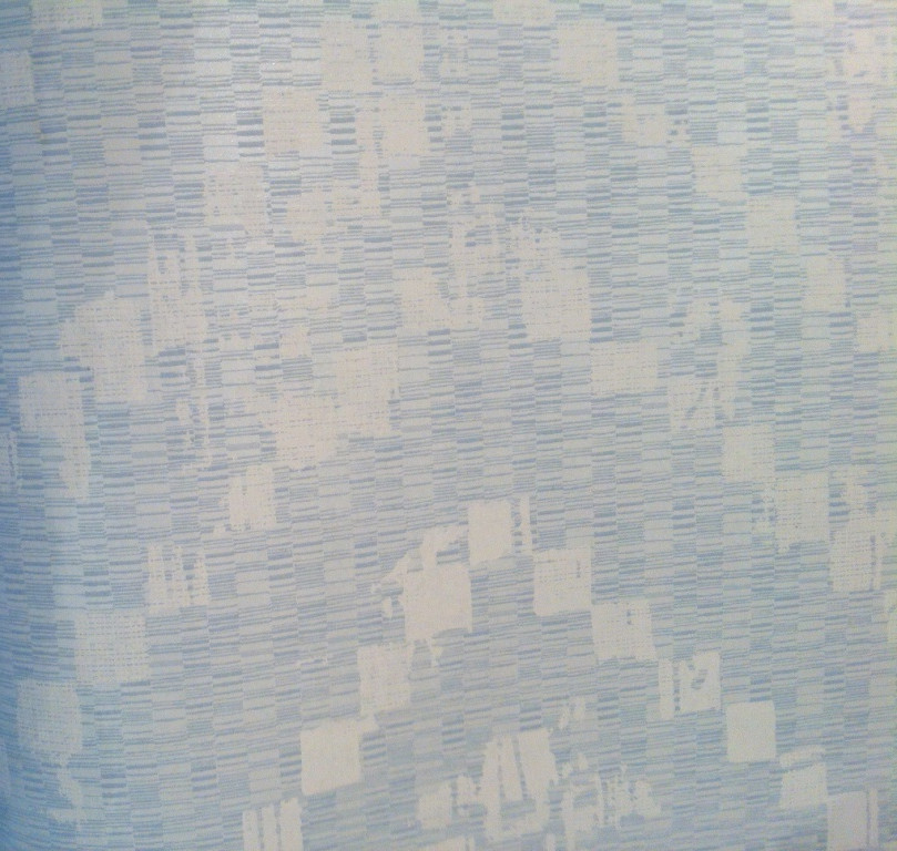 Детская для школьника с видом на питерские крыши.