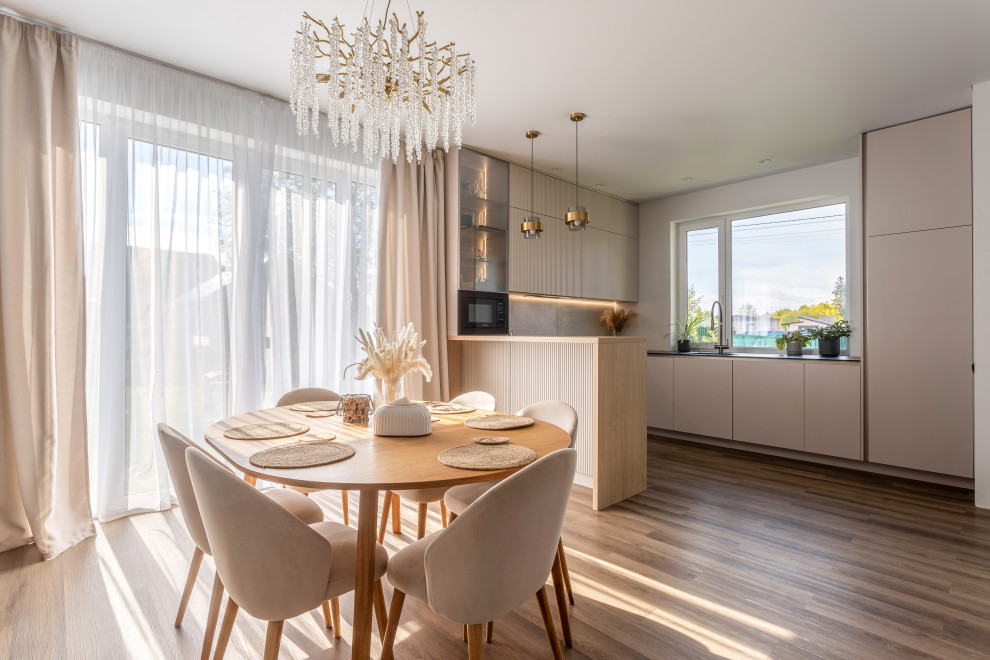 Обложка проекта: Современная кухня в частном доме