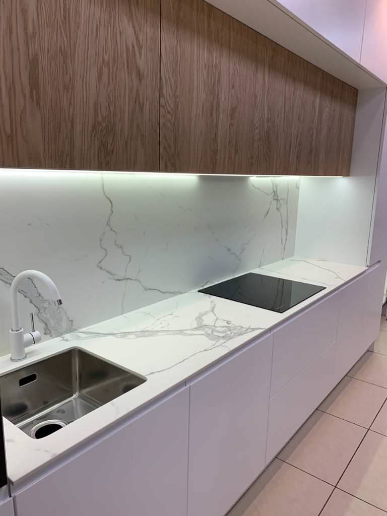 Обложка проекта: Столешница и фартук на кухню "Вима"