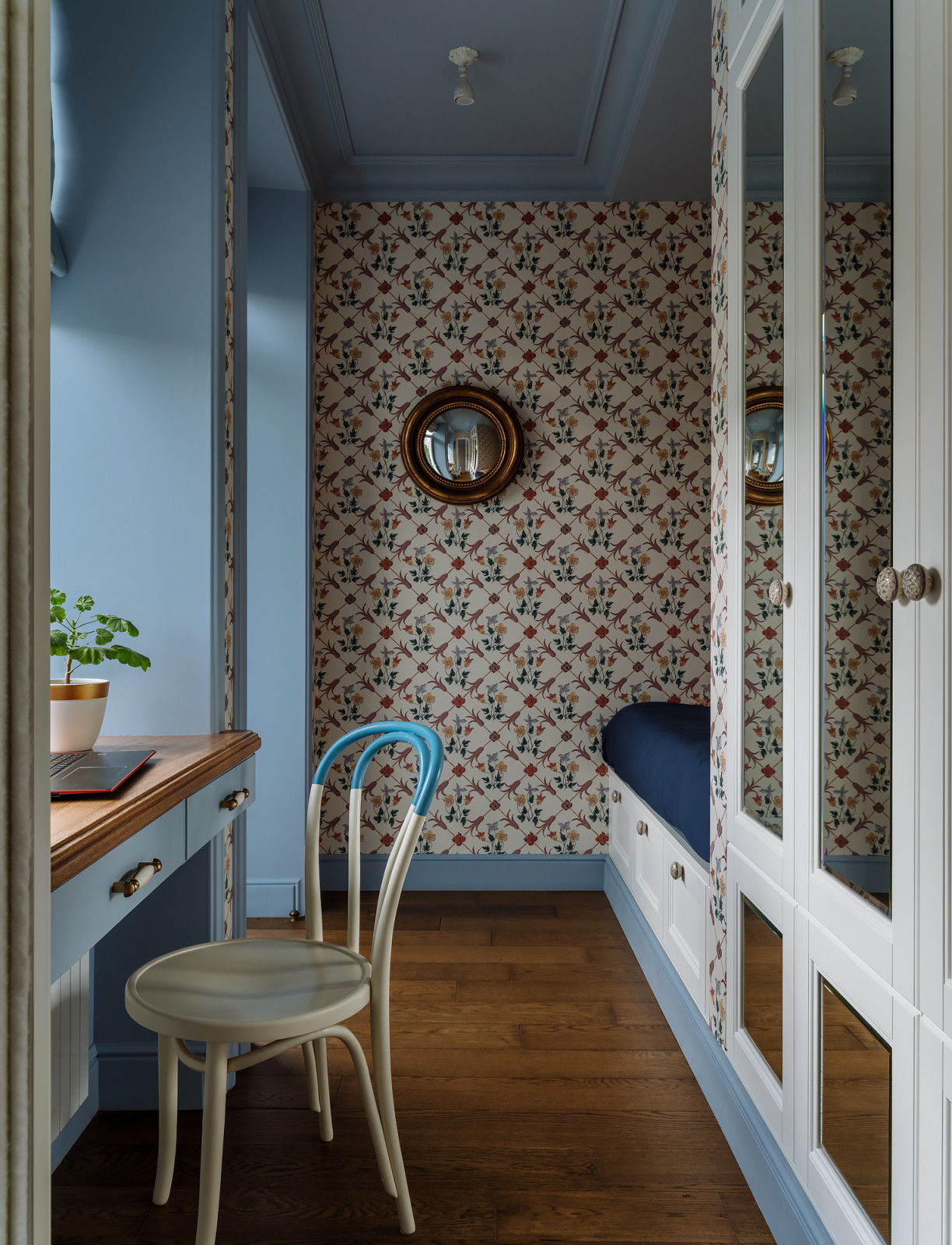 Houzz тур: Трёхкомнатная (!) квартира в «сталинке» — всего 45кв.м