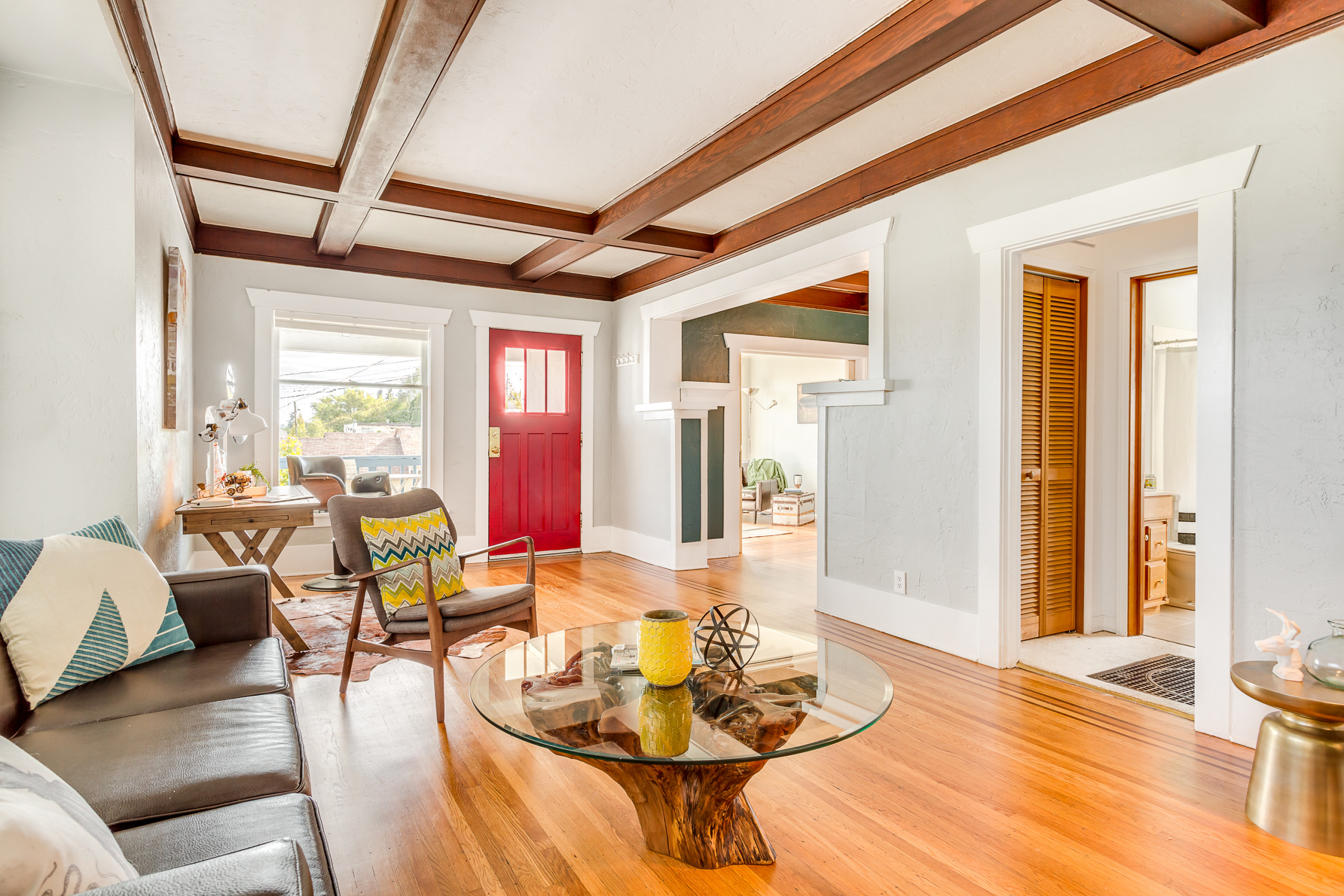 Советы мастера: Как сделать обстановку из дерева своими руками