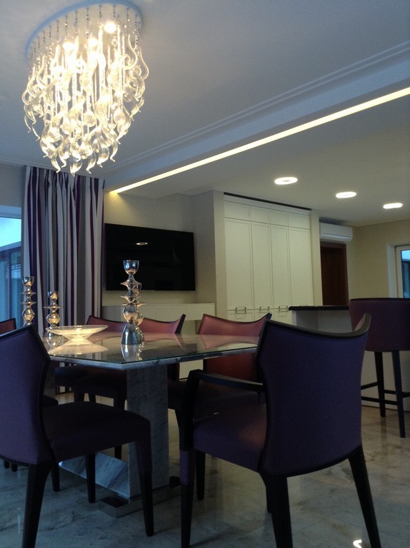 Кухня - столовая