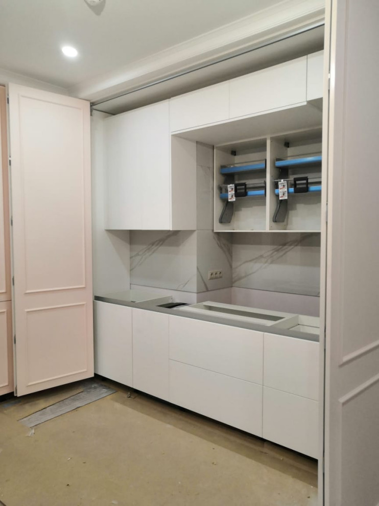 Кухня в розовом цвете.