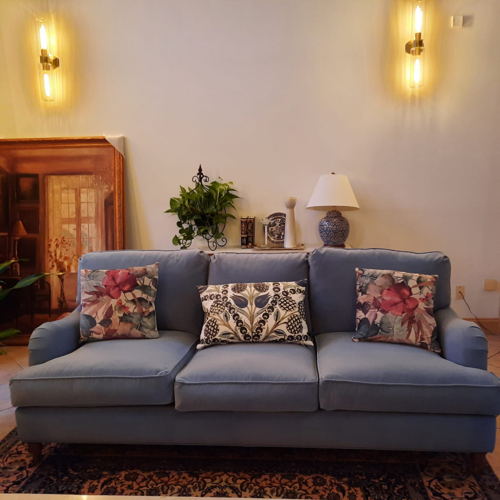 Transitional house decoration