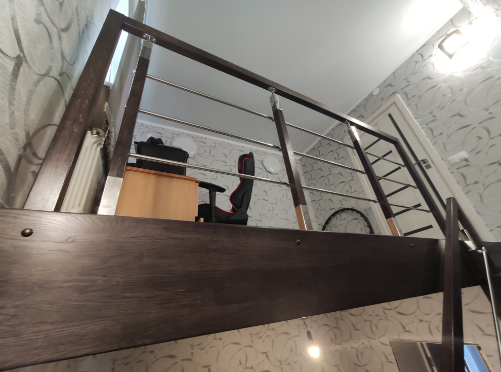 Обшивка металлического каркаса дубом, Графское