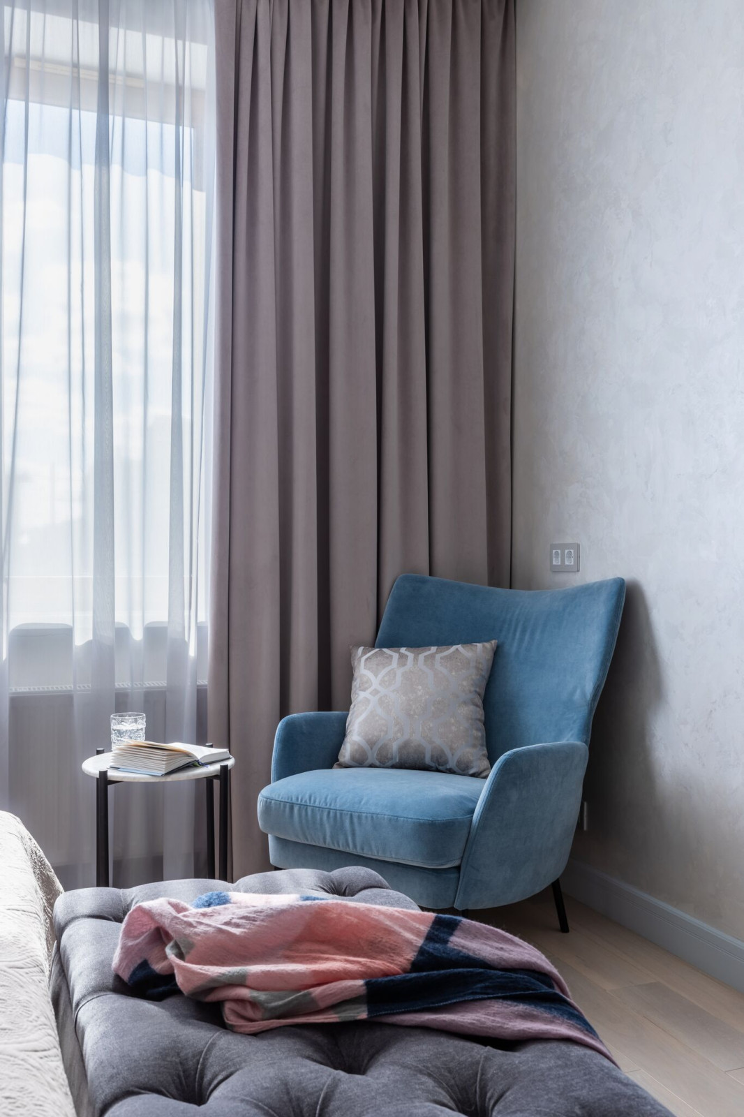 Квартира на Смольном 17