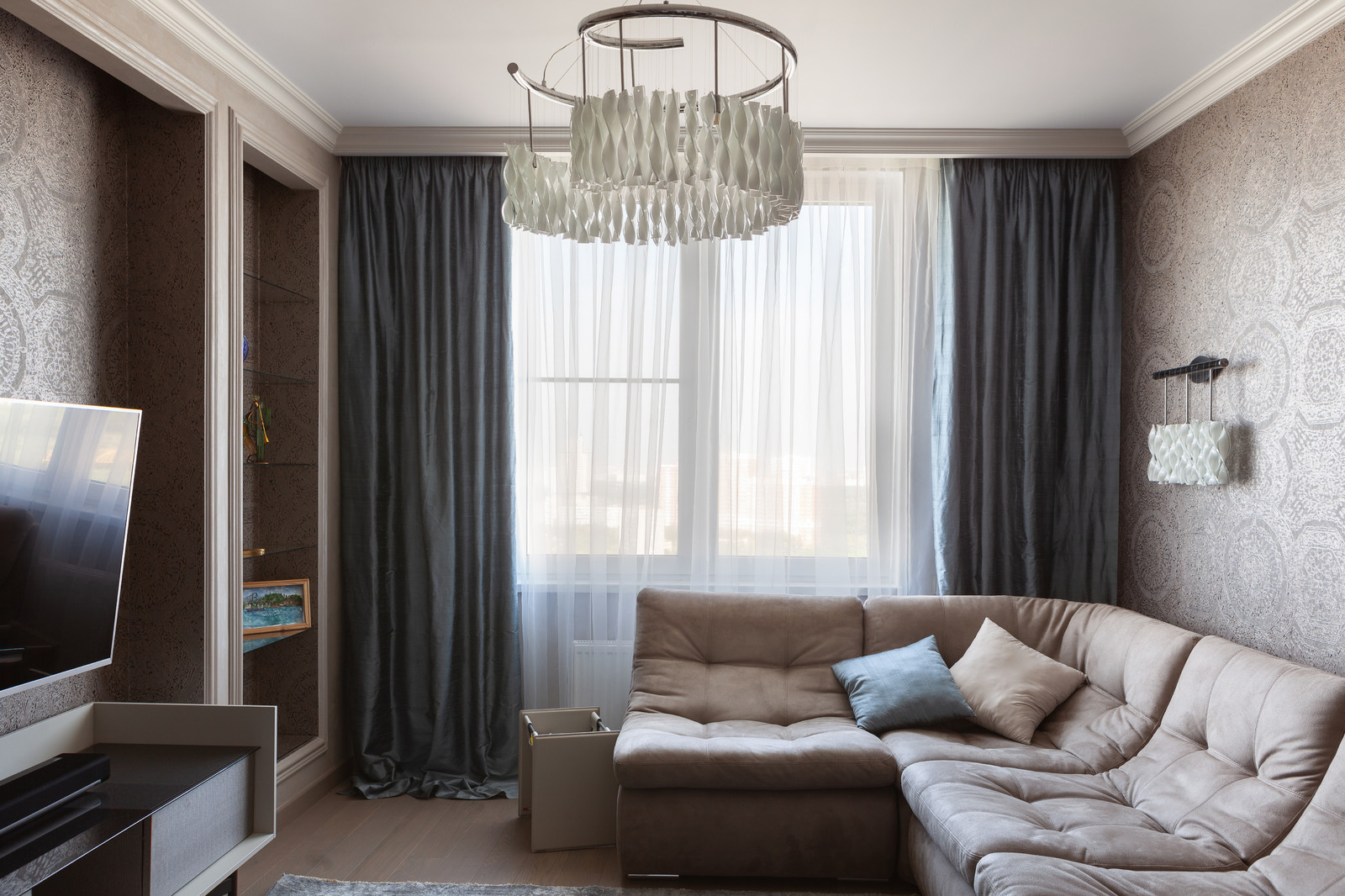 Студия. Гостиная и кухня на мосфильмовской