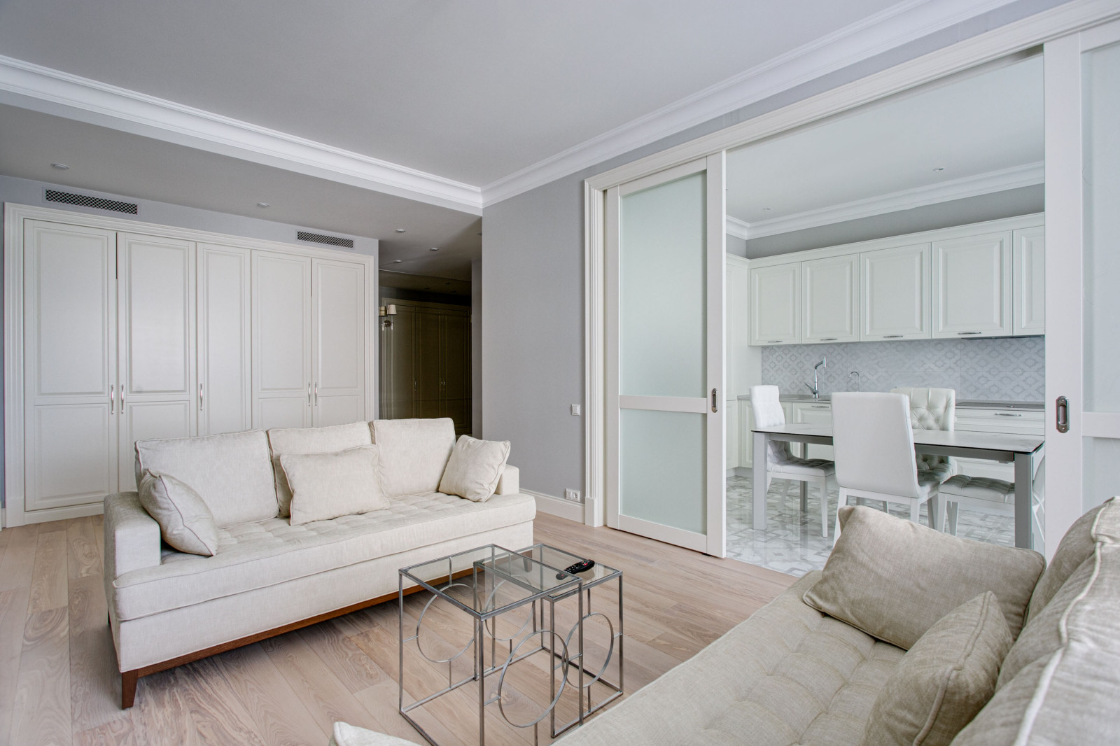 "СОВРЕМЕННАЯ ЕВРОПЕЙСКАЯ КЛАССИКА", ДИЗАЙН-ПРОЕКТ В 3-Х КОМНАТНОЙ КВАРТИРЕ 117 М