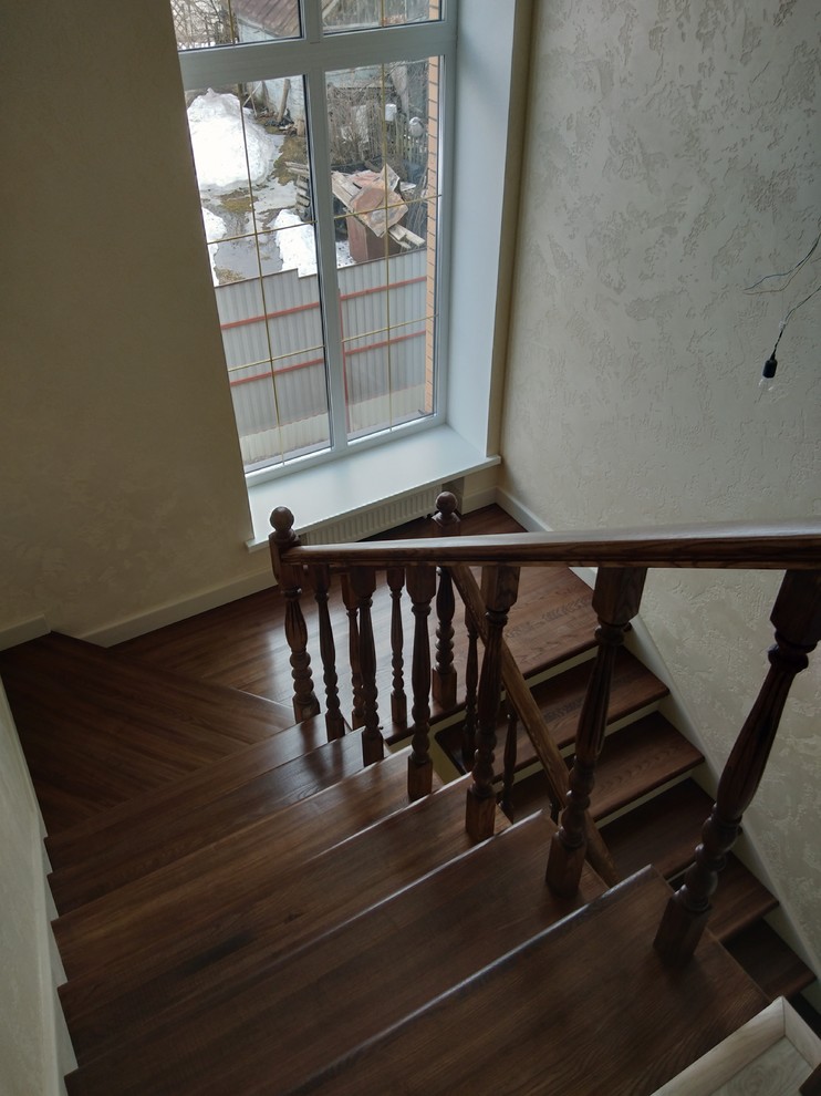 Лесница из ясеня