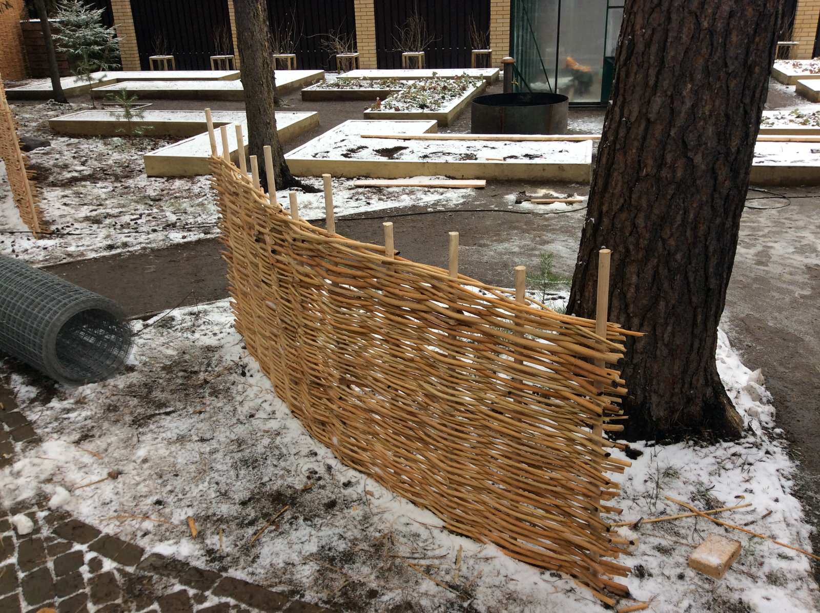 Плетеные изгороди. Плетни.