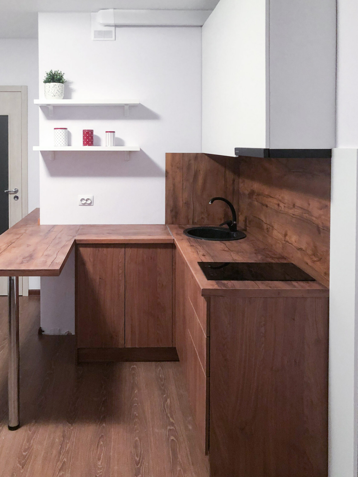 Фоновое изображение профиля ООО "ЭВЕРЕСТ"