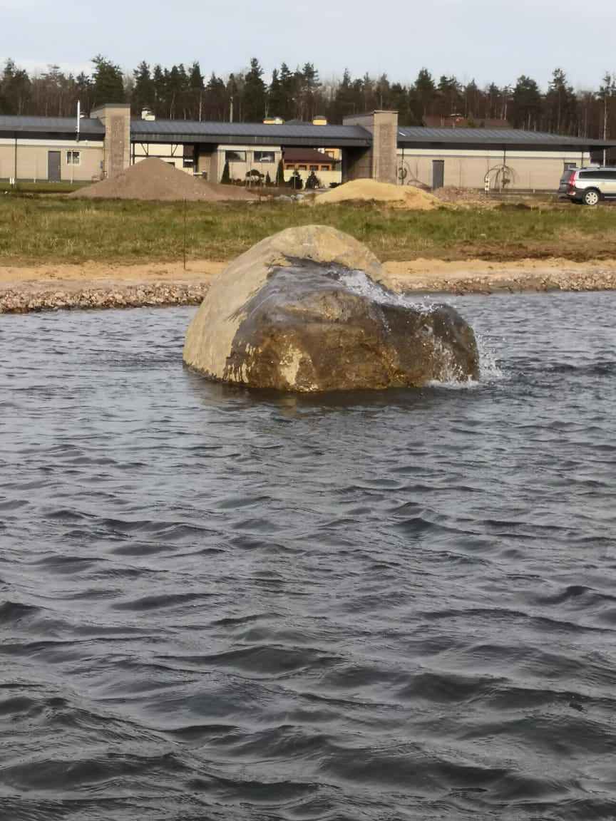 Декоративный водоём в п. Репино (Лен. обл.)