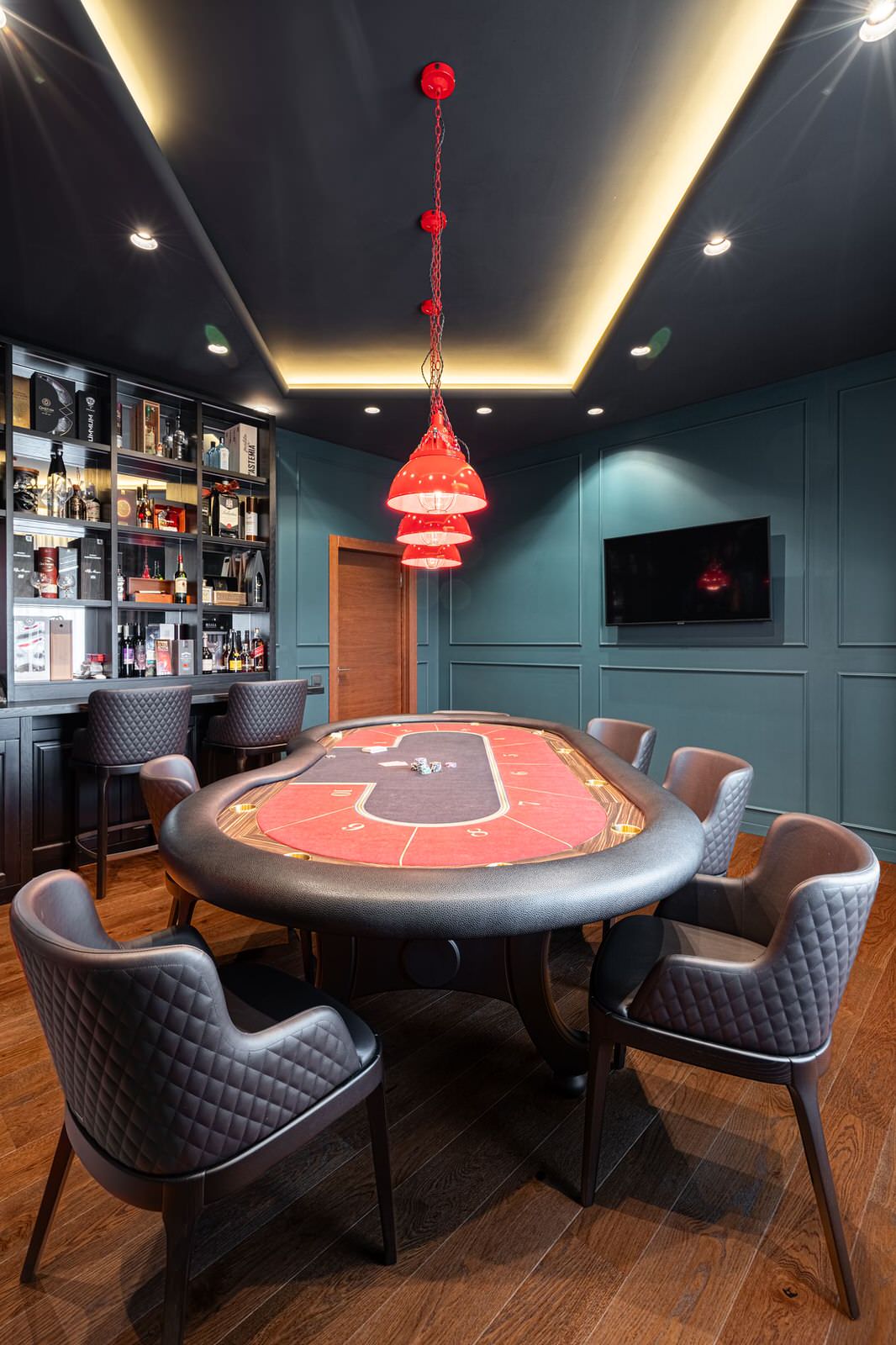 Покерная вид на выход