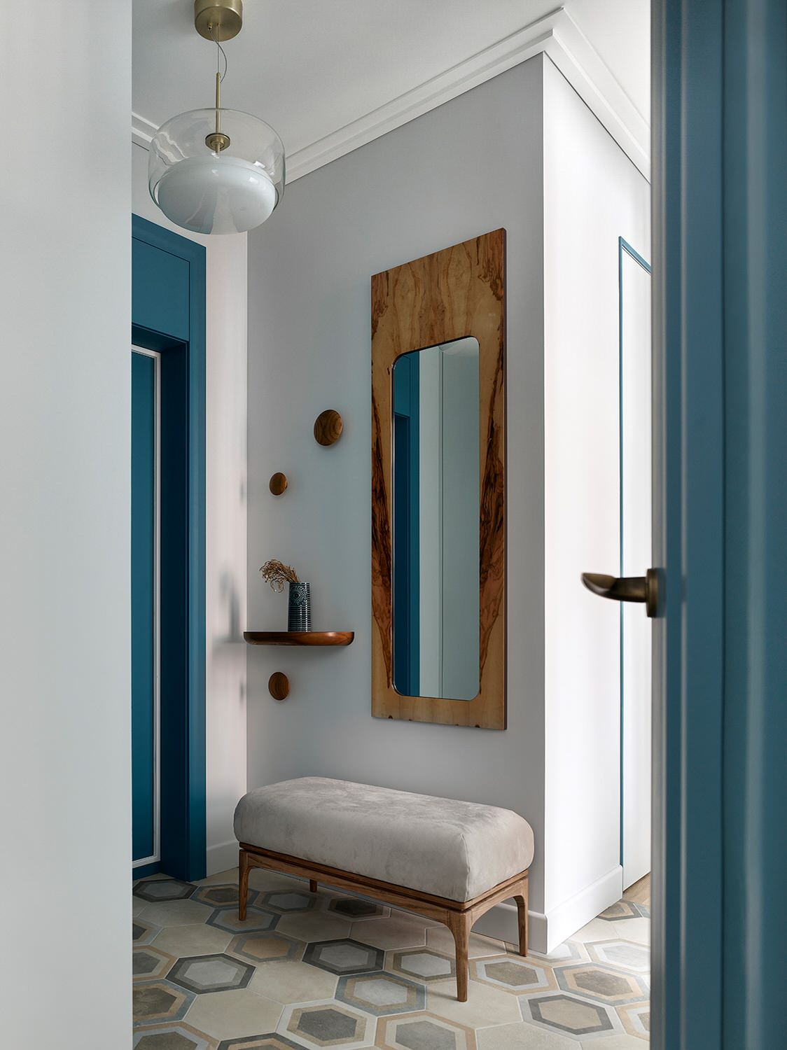 Небольшая квартира в оттенках синего