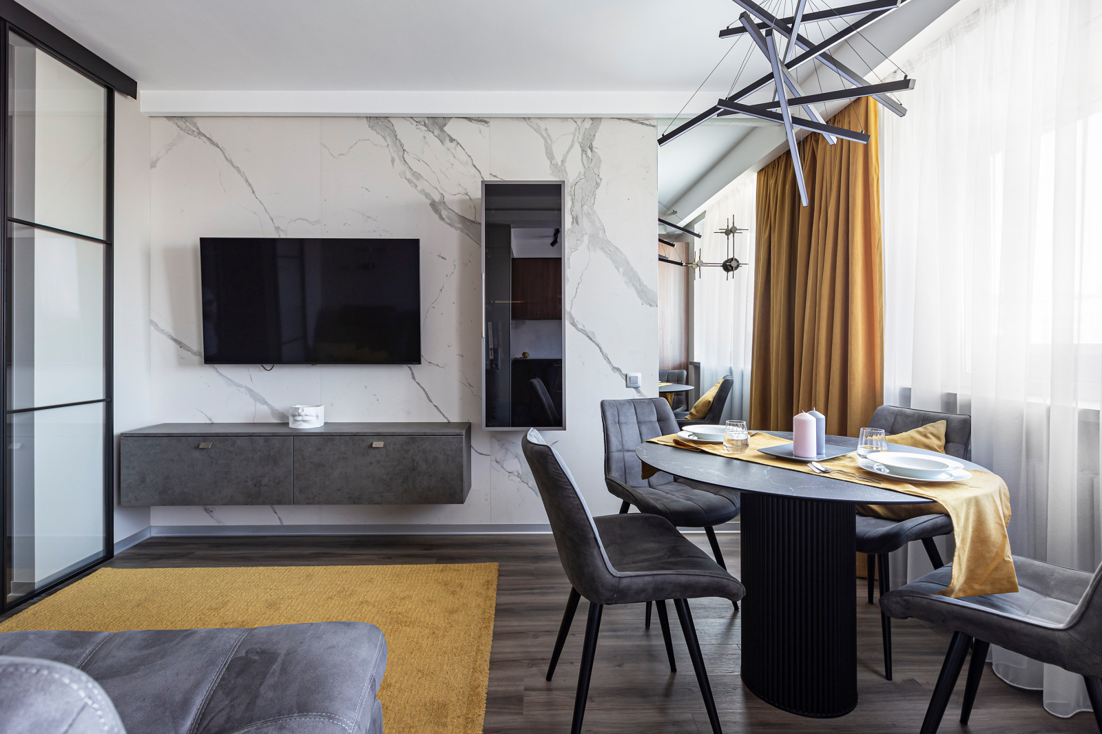 Поиск планировки: Двушка в панельке для молодой семьи [5 планов]