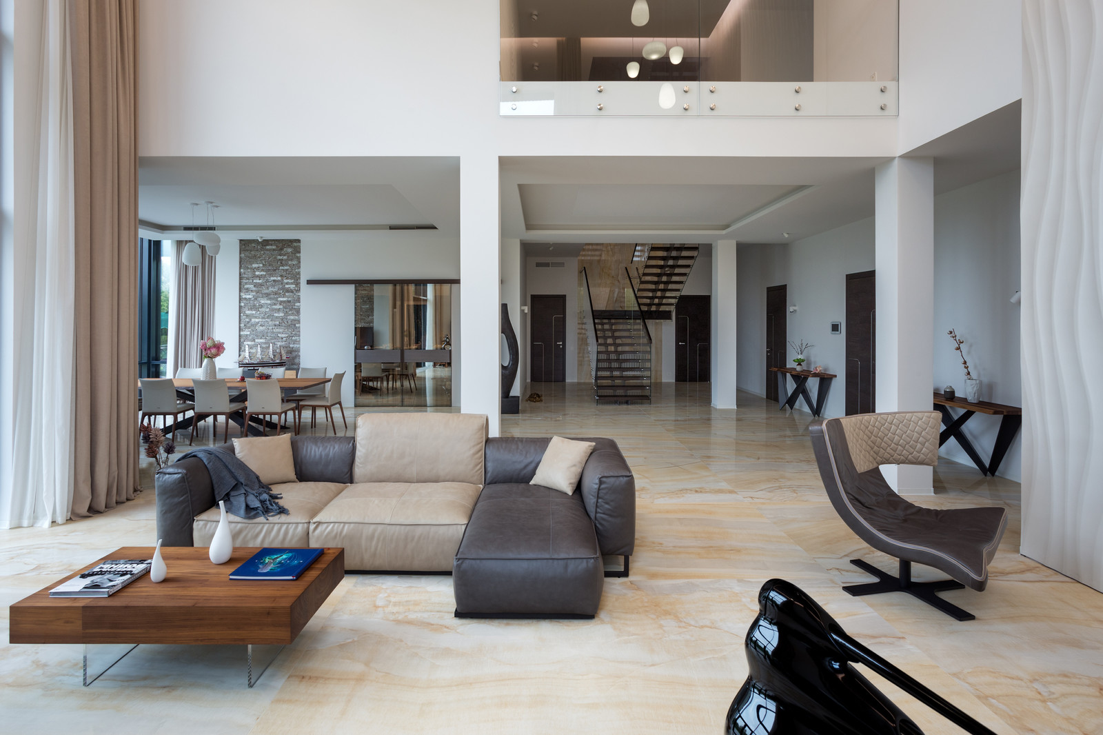 Загородный дом в посёлке Montevil - интерьеры