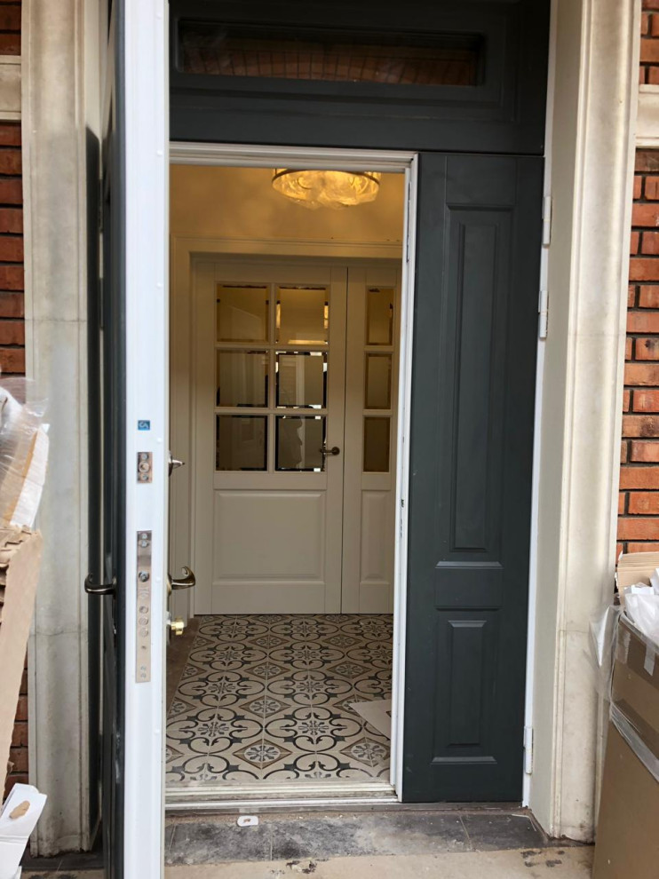 Главный вход.