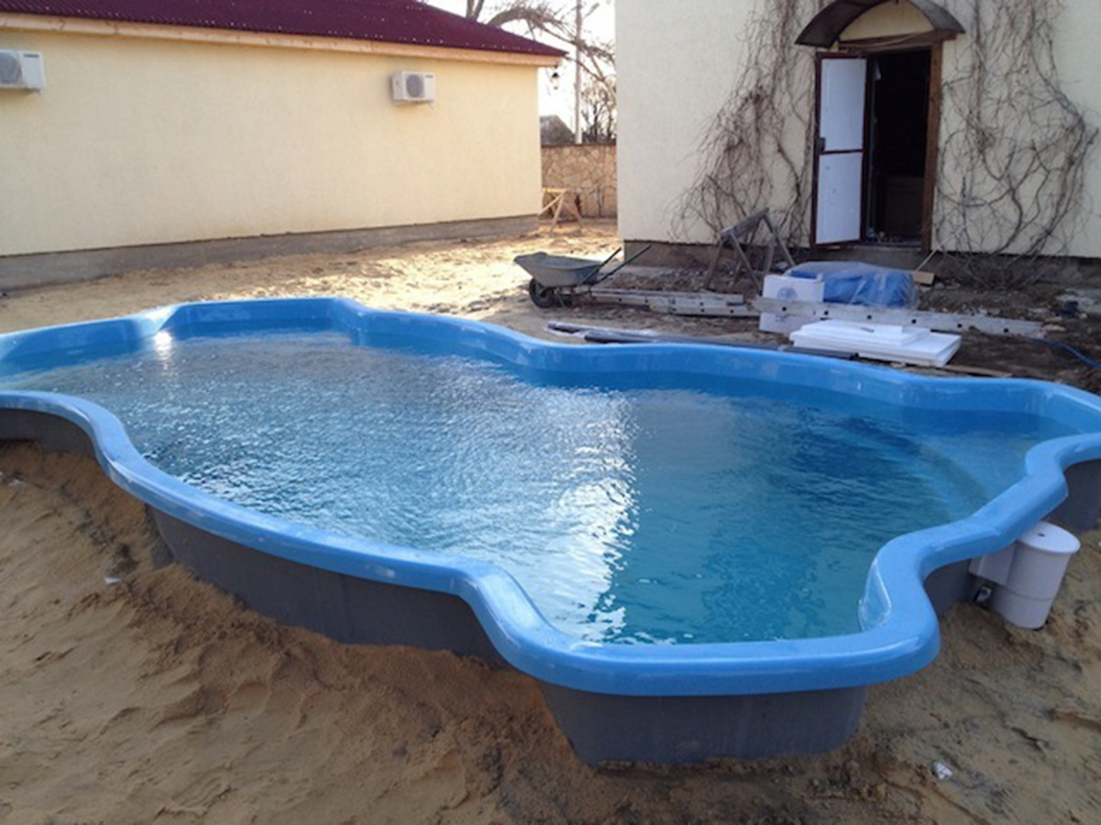 КОМПОЗИТНЫЙ БАССЕЙН "СЕВИЛЬЯ"