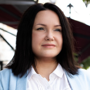 Рина Маркова