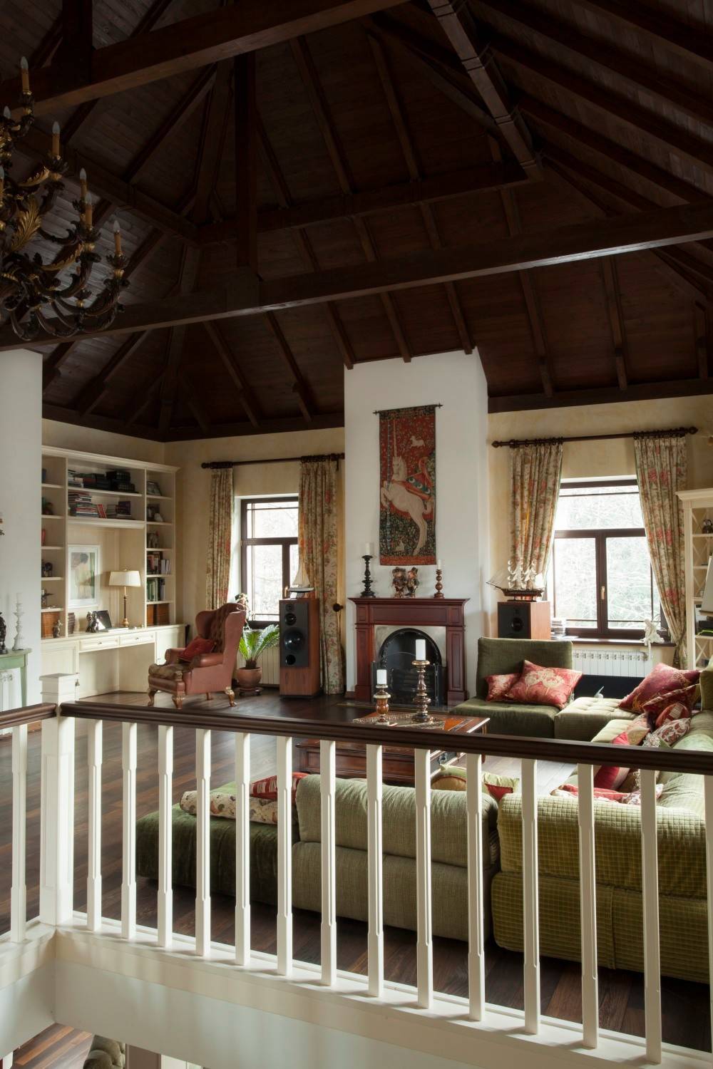 Houzz тур: Дом с английским настроением и музыкальной гостиной