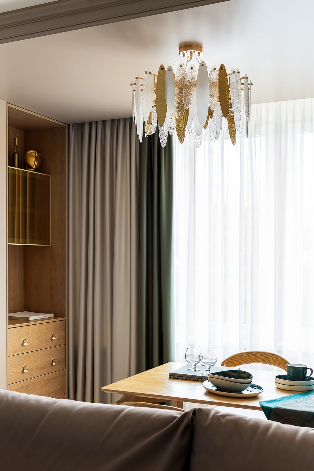 Реализованный проект квартиры в ярких тонах, г.Находка