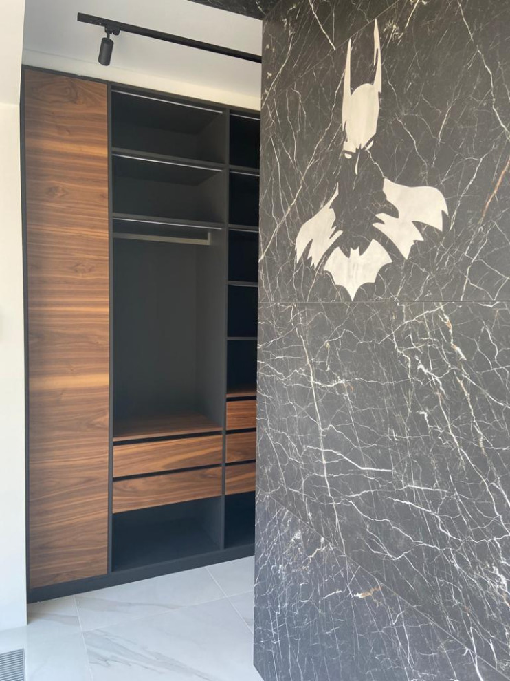 Дом молодого мужчины