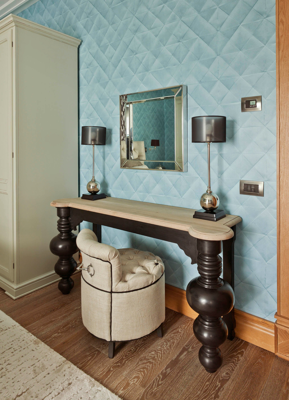 Классическая спальня