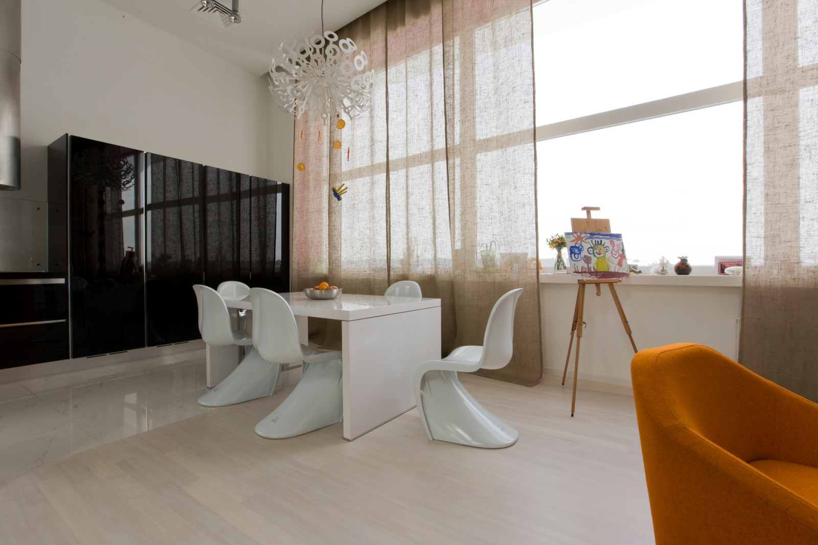 ДОМ В ХОЛМЕ, 450 кв.м.