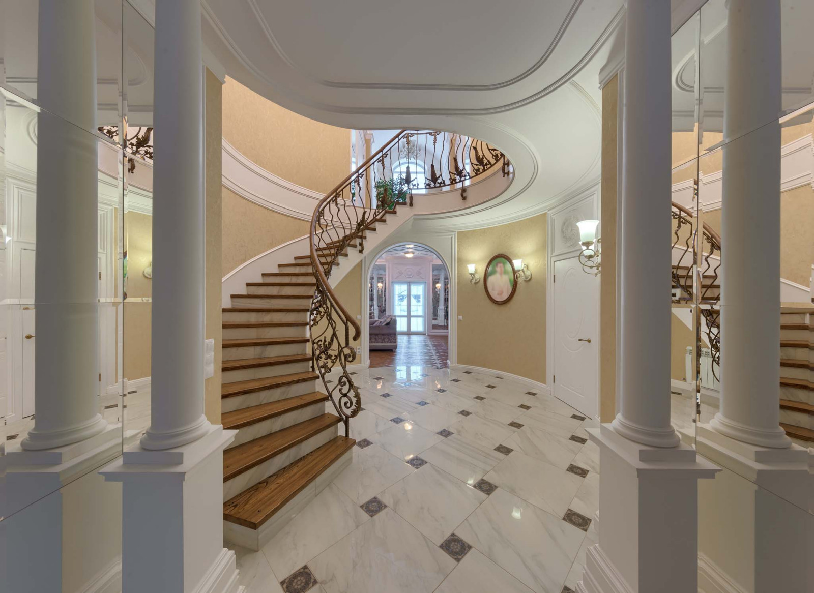 РУССКАЯ УСАДЬБА