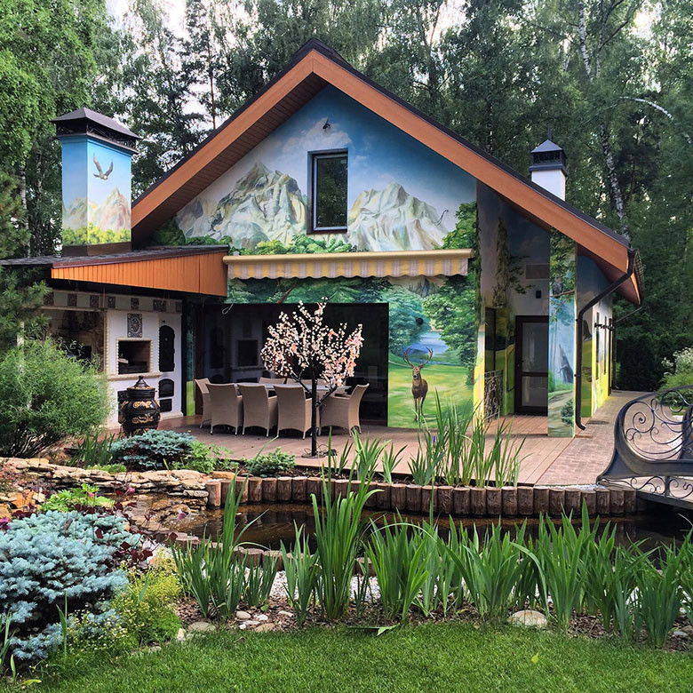 Гостевой домик и погребок в загородном поселке в Подмосковье