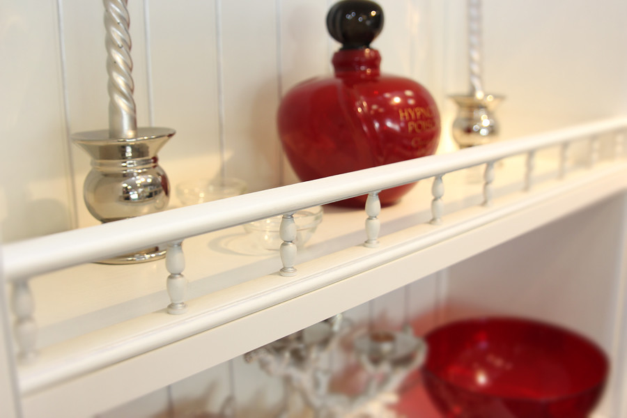 Белая кухня в викторианском стиле (реализованный проект)