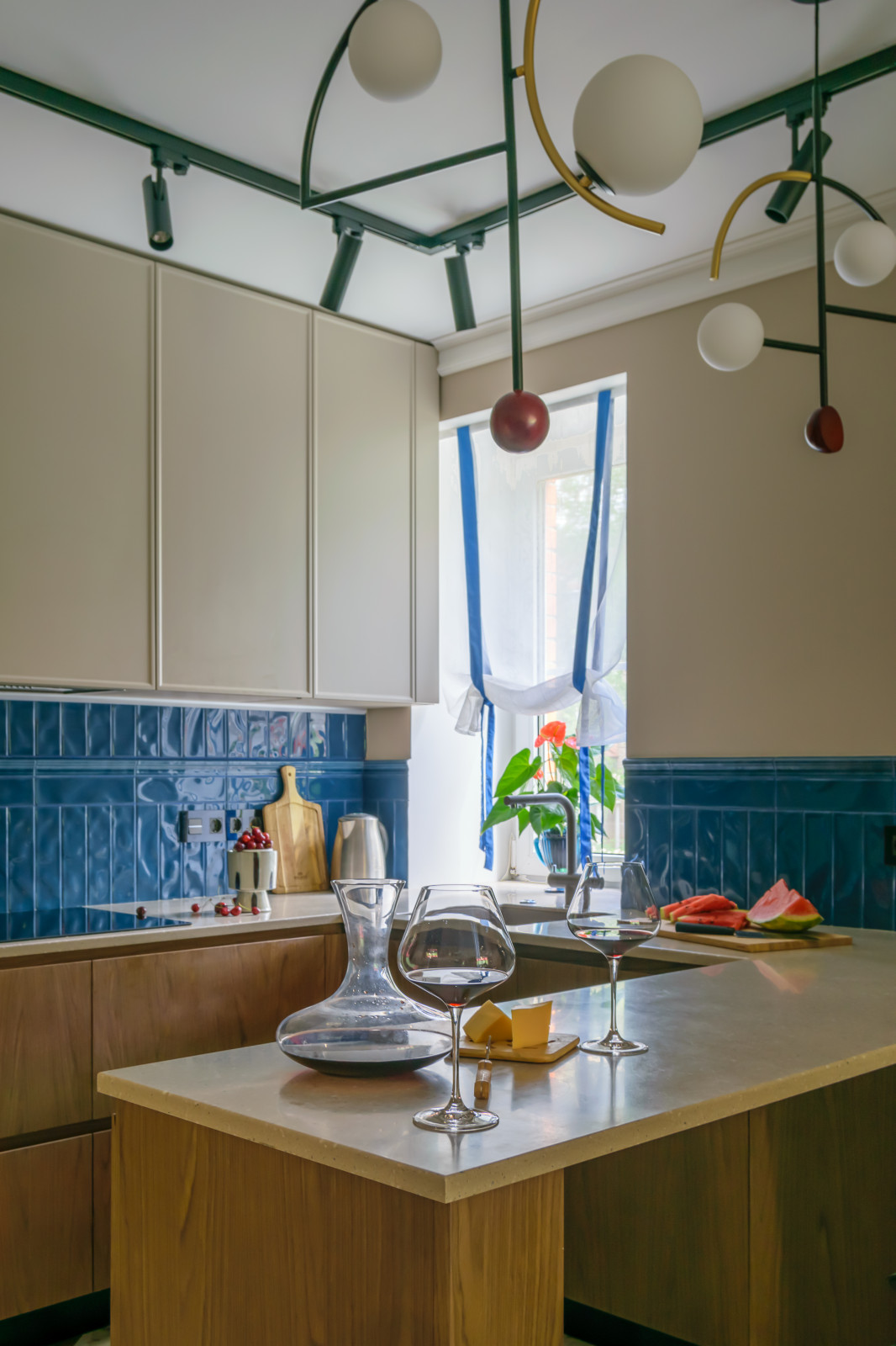 Трехуровневая квартира на Олимпийском проспекте