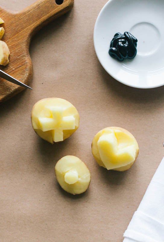 DIY: Как рисовать на ткани штампами из картофеля