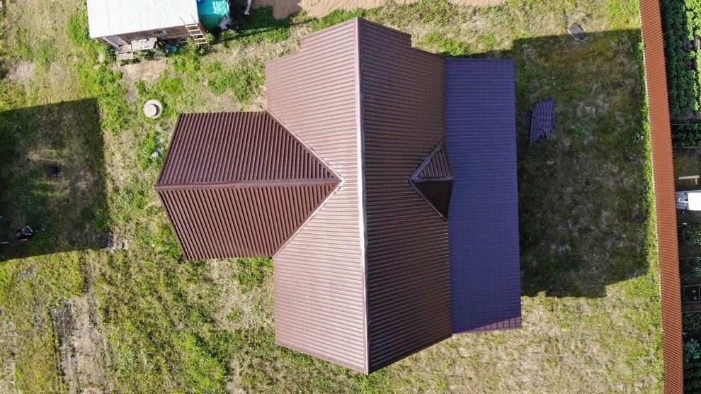 Сказочный дом из оцилиндрованного бревна.