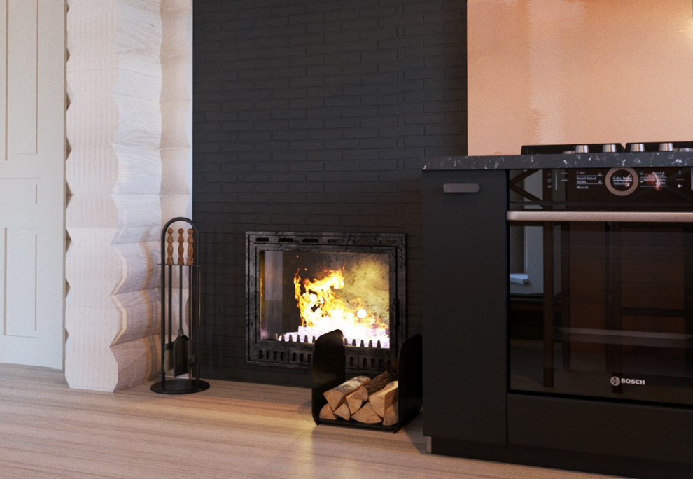 Маленькая кухня в доме из бруса с камином