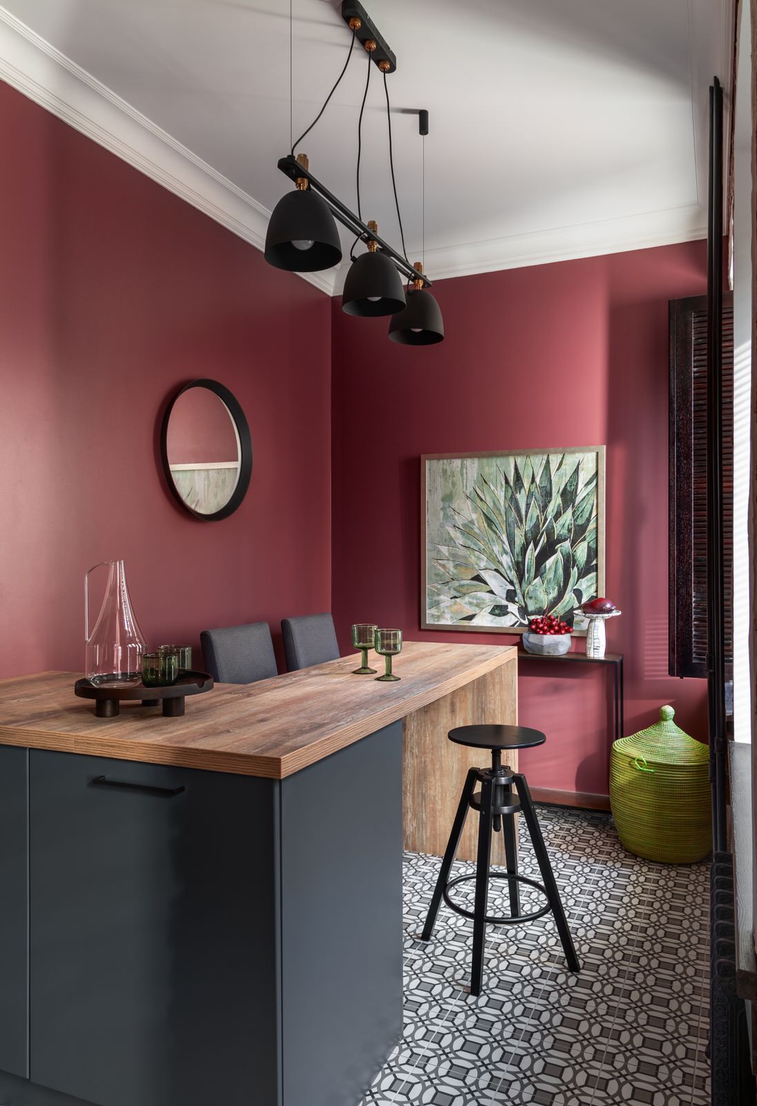 Квартира в старом жилом фонде в центре Москвы.