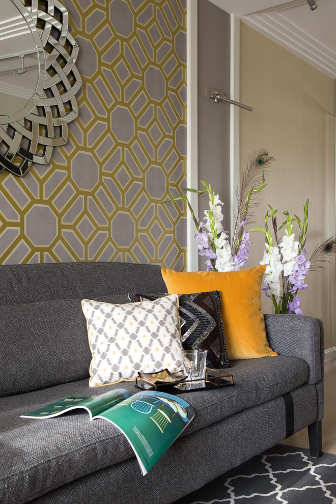 Яркая геомтерия в трехкомнатной квартире.