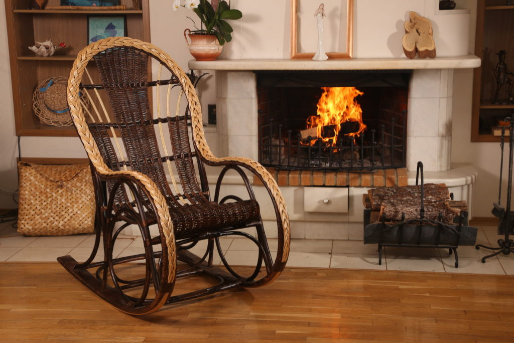 Гнуто-плетеная мебель