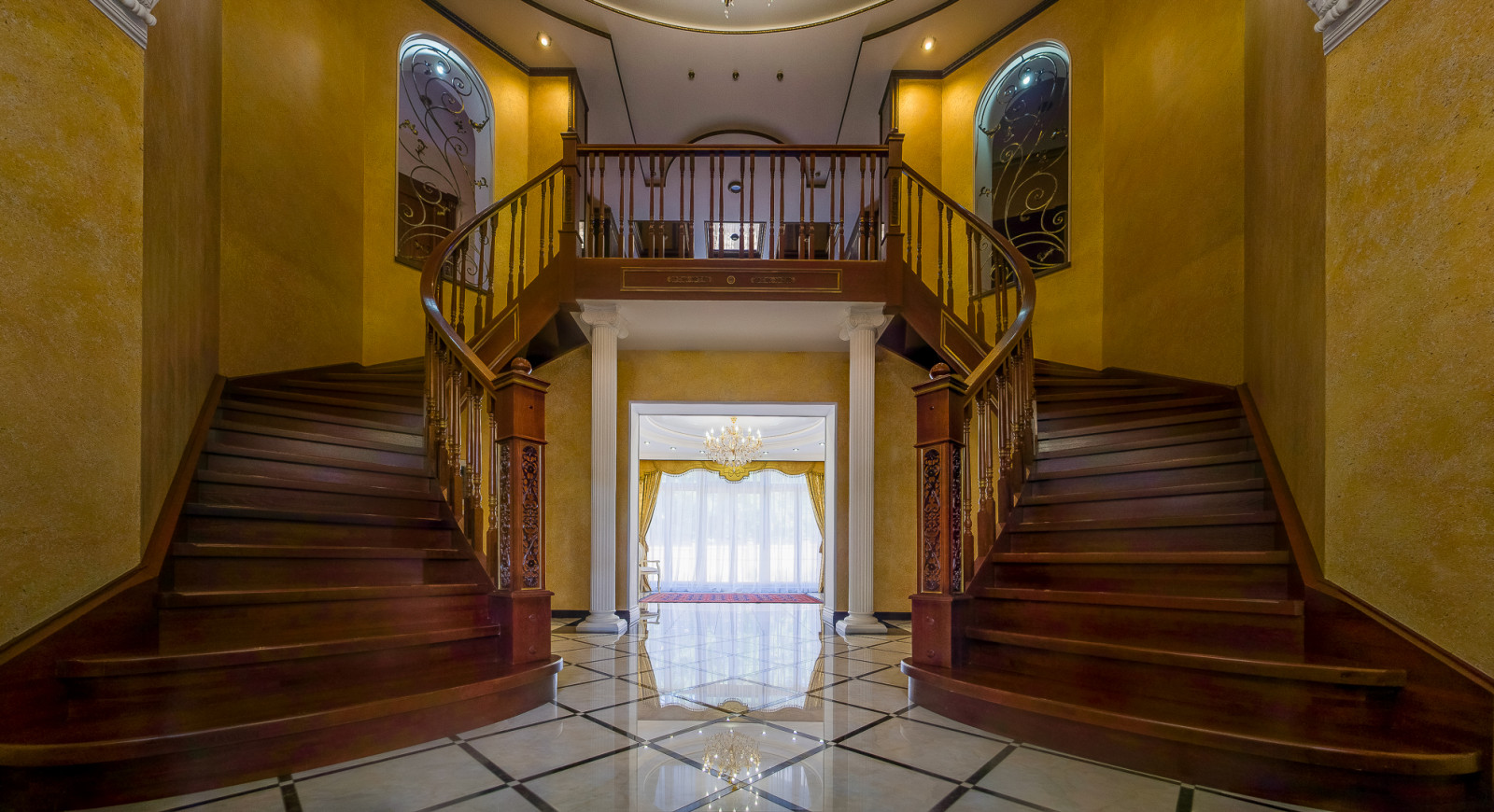 дом на берегу Волги