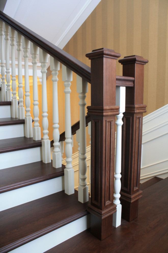 Обложка проекта: Лестницы из массива дерева.