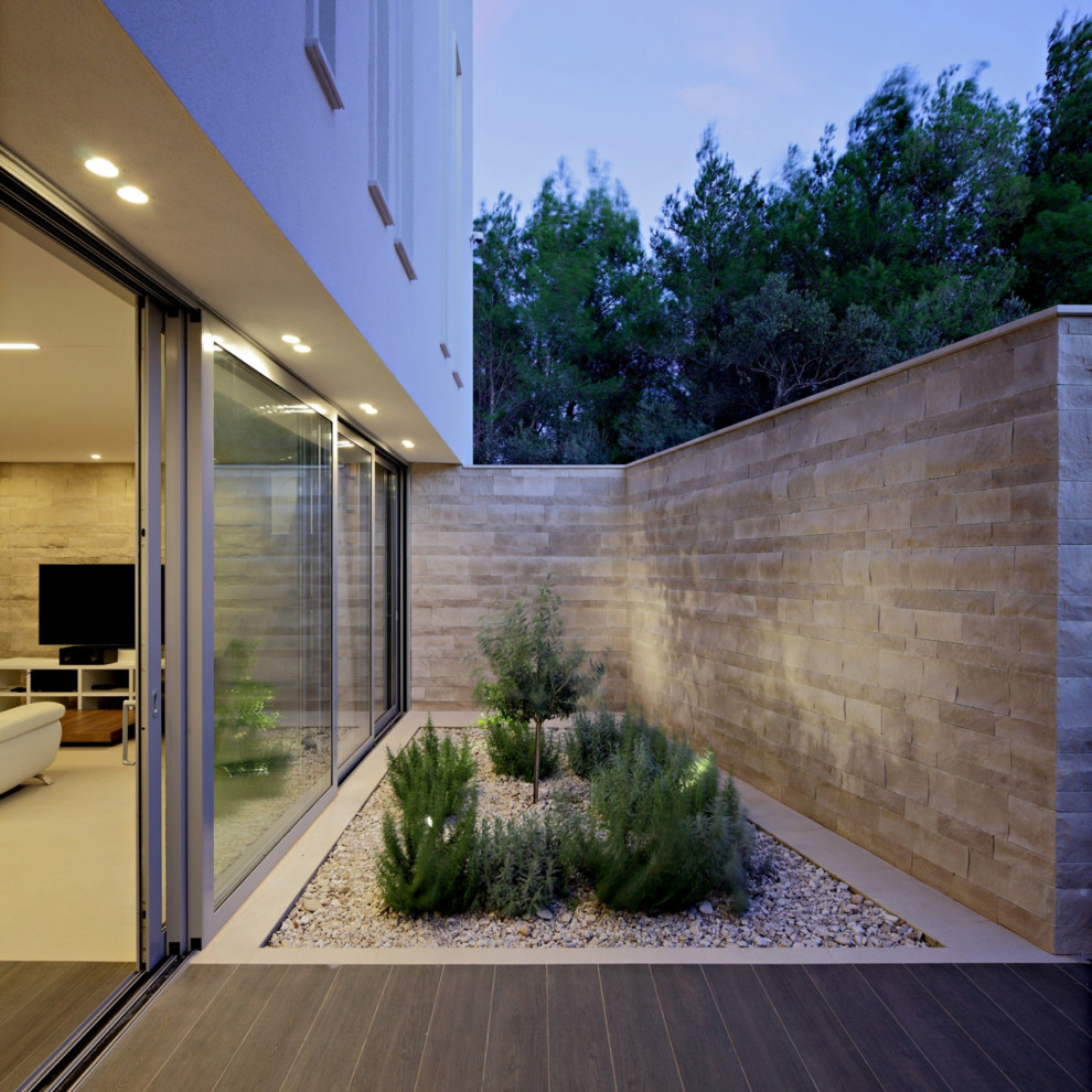 Вилла с бассейном