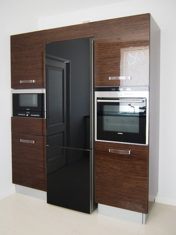 Кухня в светлых тонах