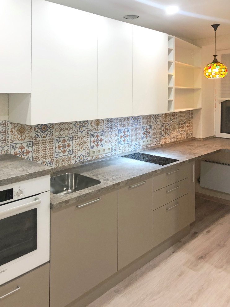 Обложка проекта: Компактная кухня