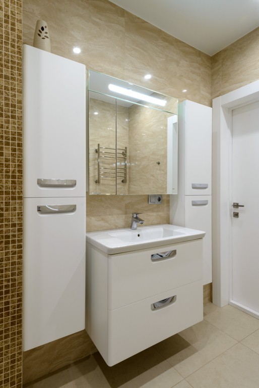 Мозаика и керамогранит с рисунком мрамора