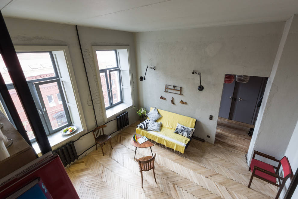 Небольшая двухъярусная квартира