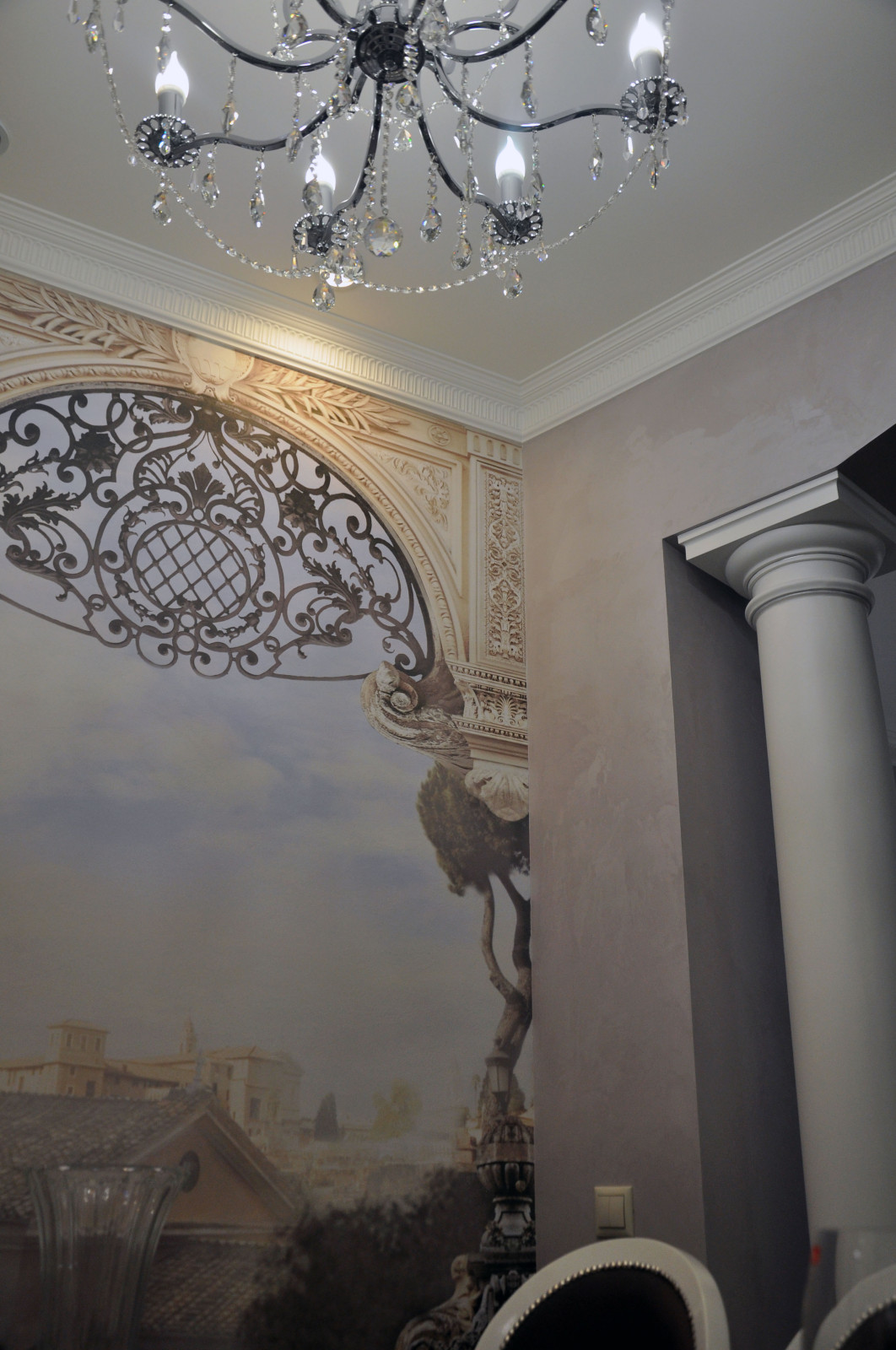 В ФИАЛКОВЫХ ТОНАХ