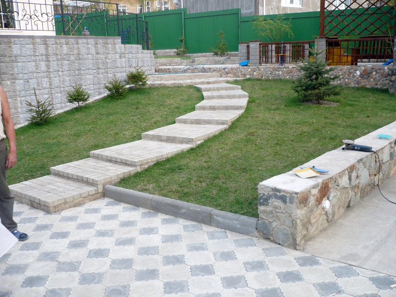 частичная реконструкция   территории жилого дома